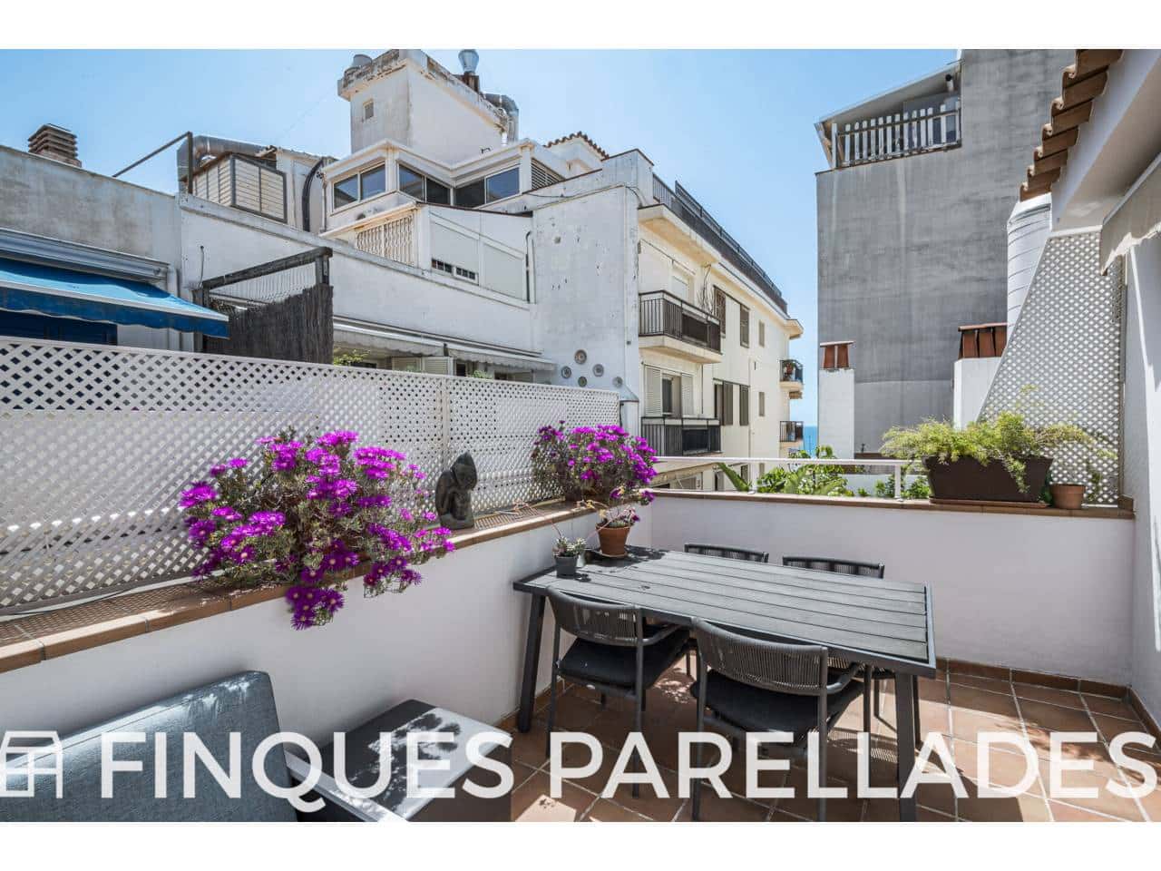 2 bedroom Penthouse for sale in Sitges - € 595,000 (Ref: 9819791)