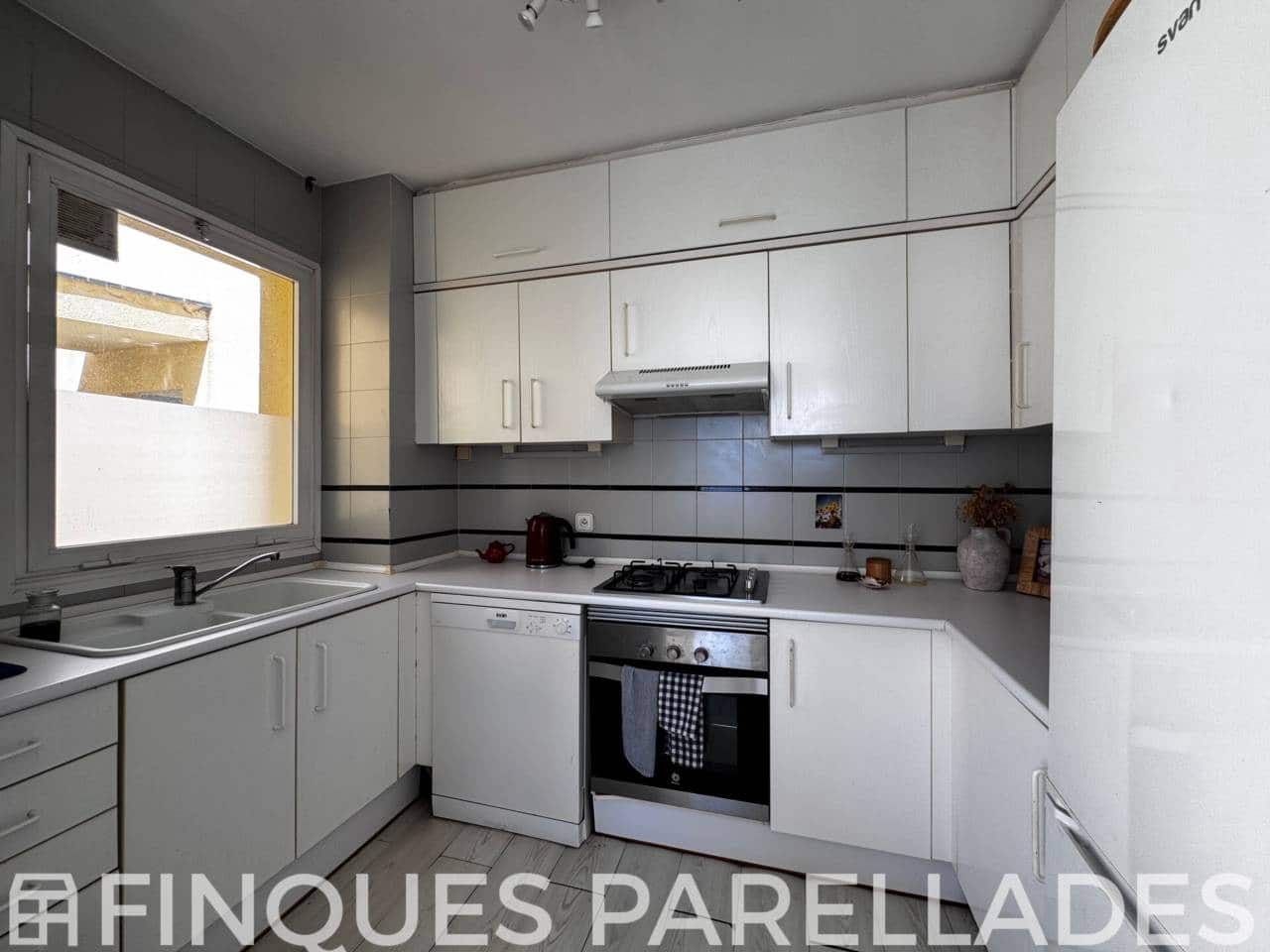 3 bedroom Penthouse for sale in Sitges with pool garage - € 1,190,000 (Ref: 9821844)