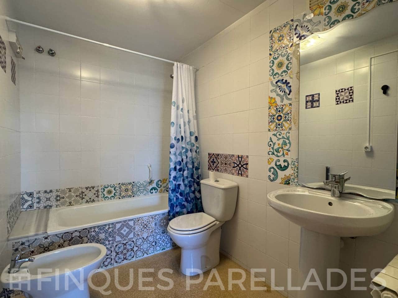 3 bedroom Flat for sale in Sitges with garage - € 540,000 (Ref: 9840015)