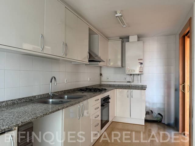 4 Zimmer Wohnung zu verkaufen in Sitges mit Garage - 540.000 € (Ref: 9840015)