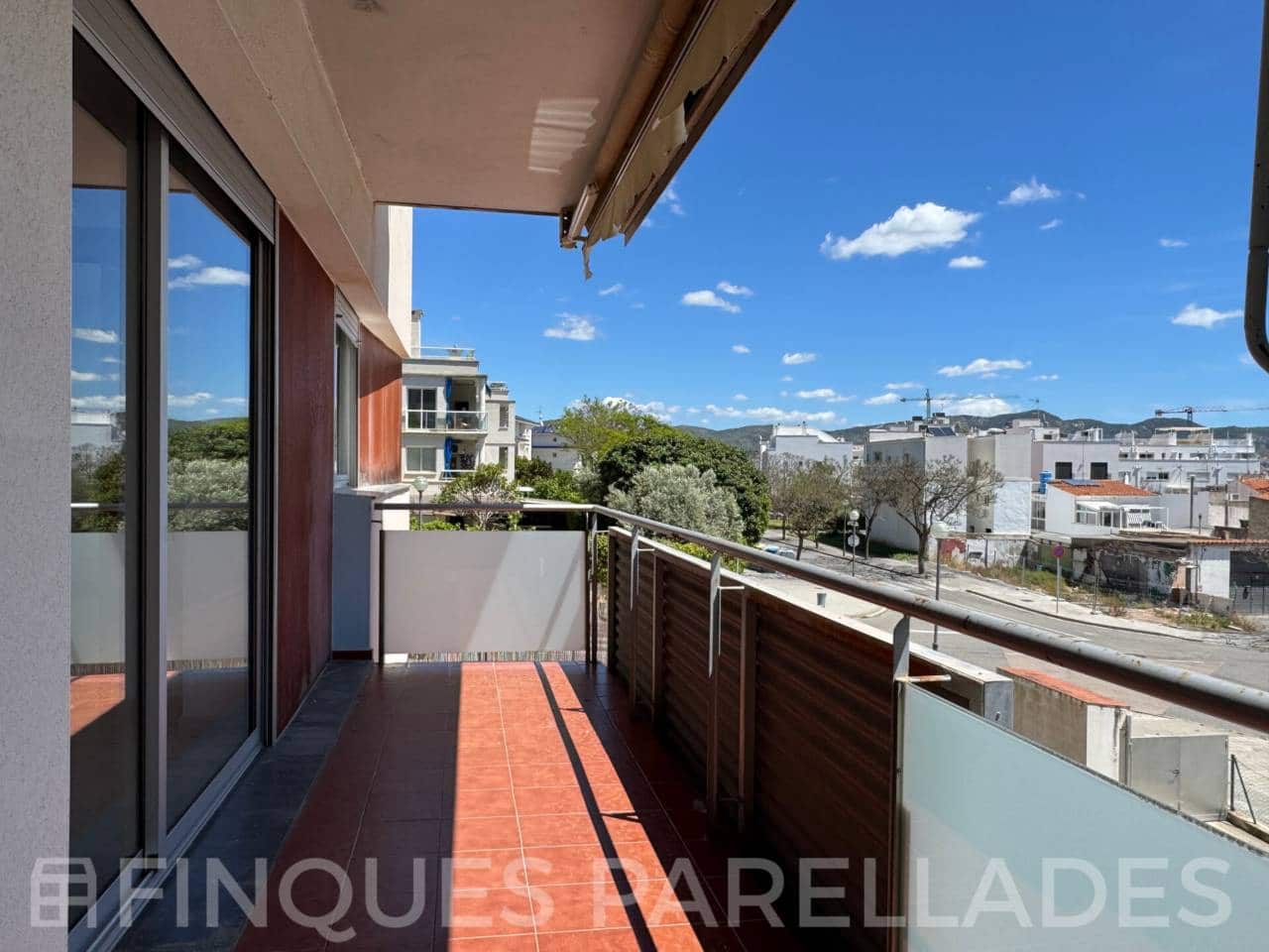 3 bedroom Flat for sale in Sitges with garage - € 540,000 (Ref: 9840015)