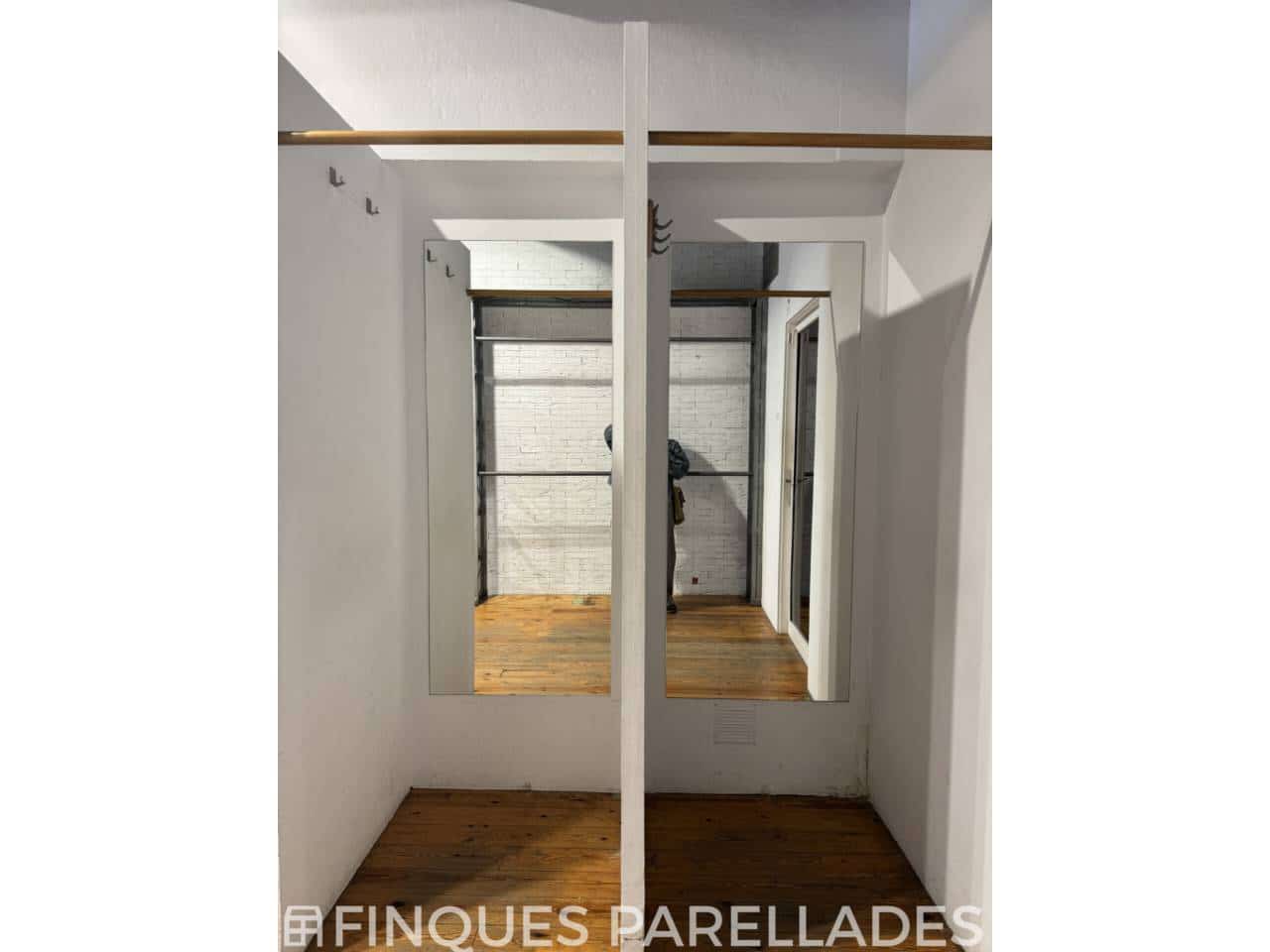 Commercieel te huur in Sitges - € 2.100 (Ref: 9841978)