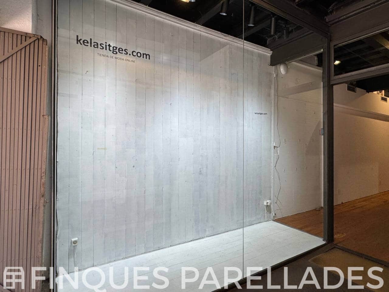 Commercieel te huur in Sitges - € 2.100 (Ref: 9841978)