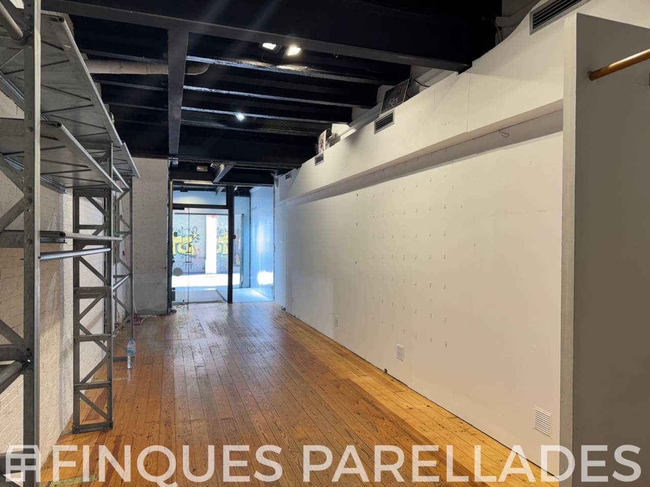 Commercieel te huur in Sitges - € 2.100 (Ref: 9841978)