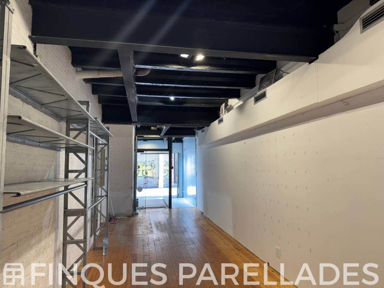 Commercieel te huur in Sitges - € 2.100 (Ref: 9841978)