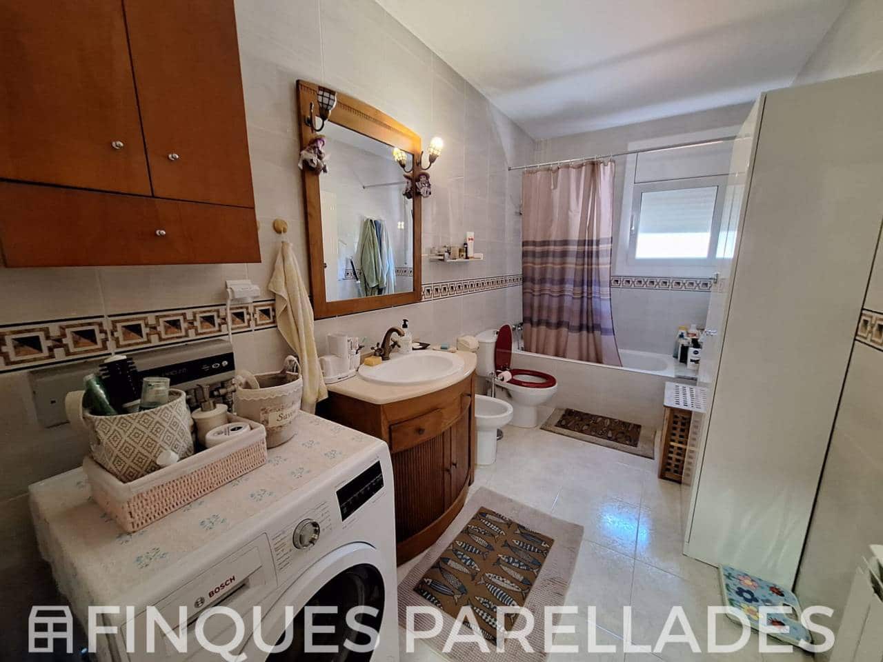 4 bedroom Villa for sale in Olivella with pool garage - € 360,000 (Ref: 9861466)
