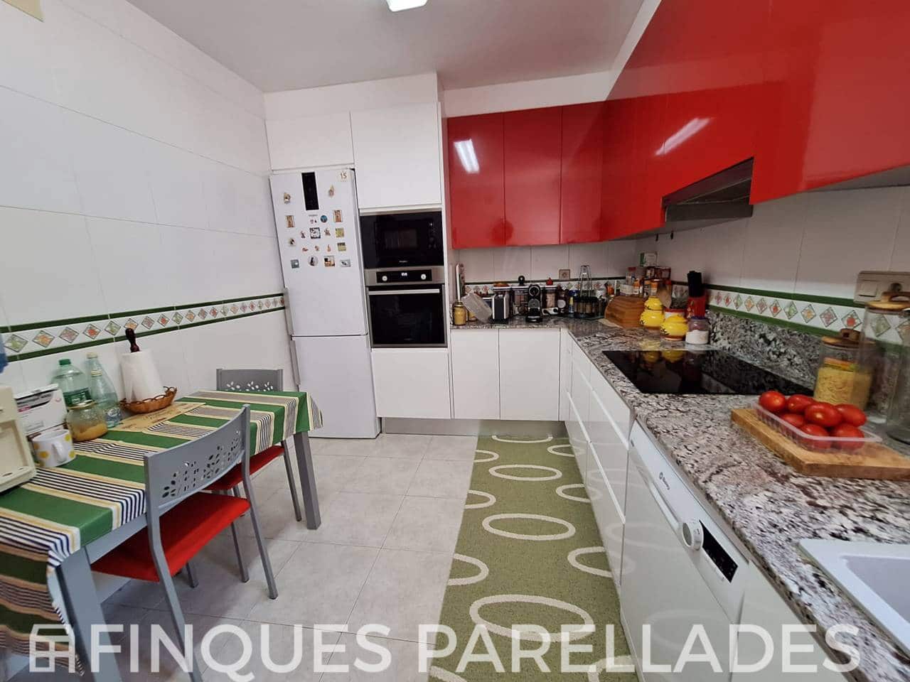 4 bedroom Villa for sale in Olivella with pool garage - € 360,000 (Ref: 9861466)