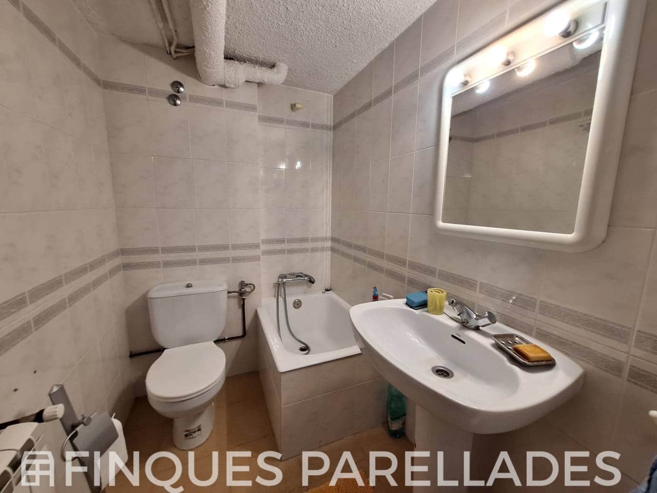 4 bedroom Villa for sale in Olivella with pool garage - € 360,000 (Ref: 9861466)