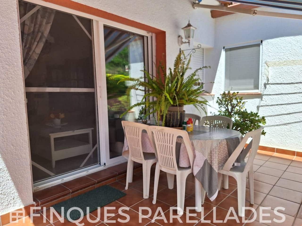 4 bedroom Villa for sale in Olivella with pool garage - € 360,000 (Ref: 9861466)