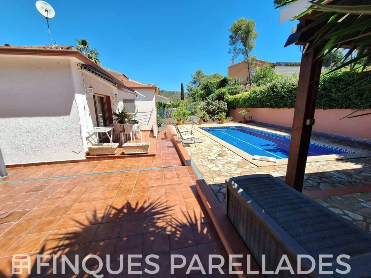4 bedroom Villa for sale in Olivella with pool garage - € 360,000 (Ref: 9861466)