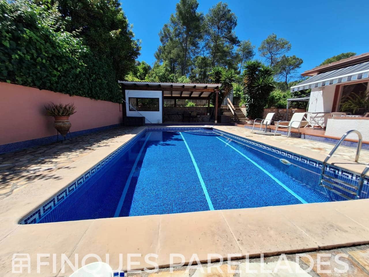 4 bedroom Villa for sale in Olivella with pool garage - € 360,000 (Ref: 9861466)