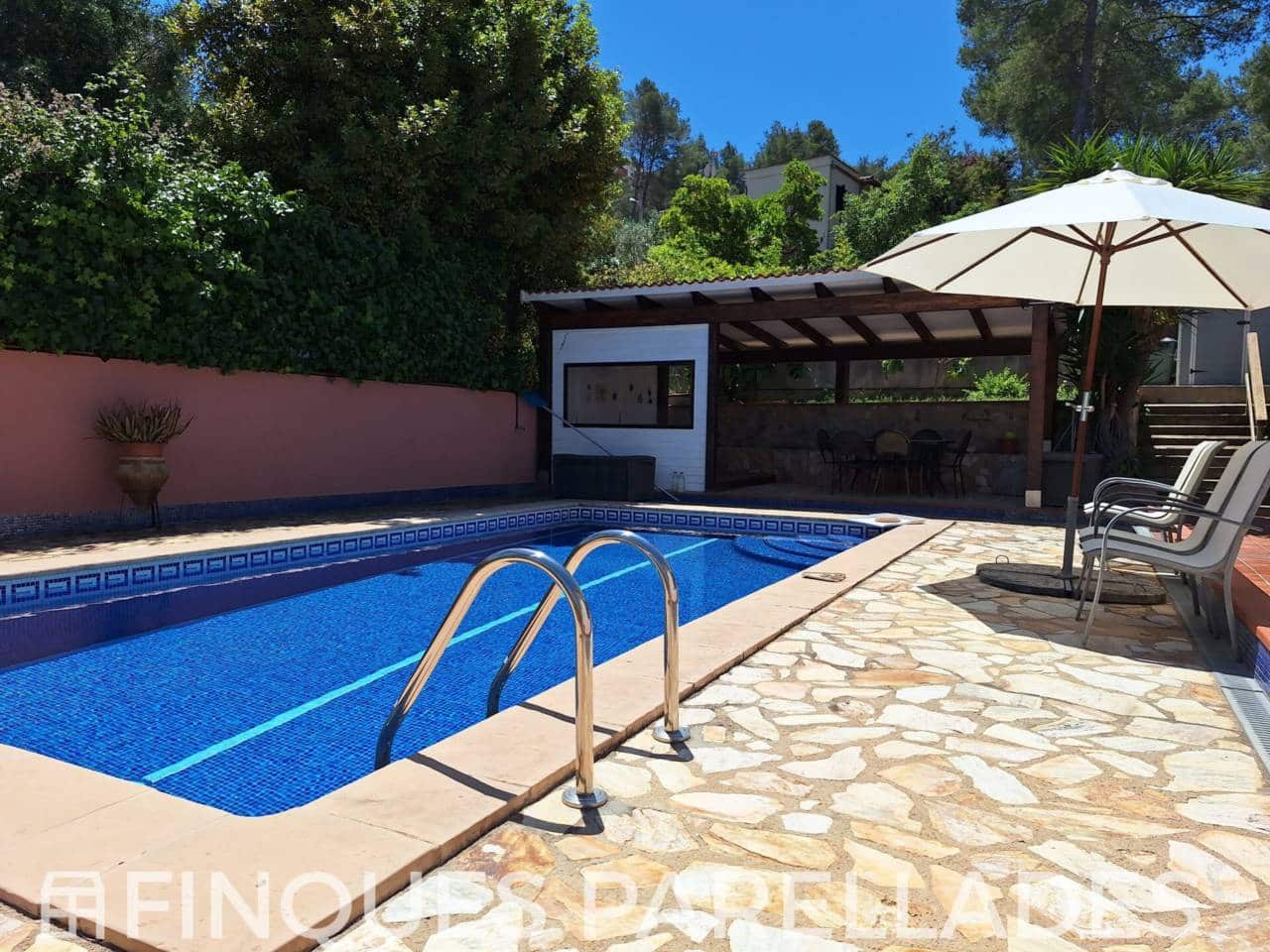 4 bedroom Villa for sale in Olivella with pool garage - € 360,000 (Ref: 9861466)