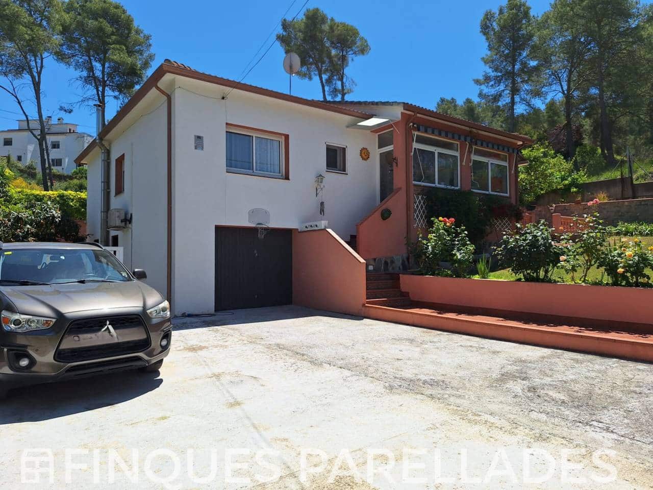 4 bedroom Villa for sale in Olivella with pool garage - € 360,000 (Ref: 9861466)