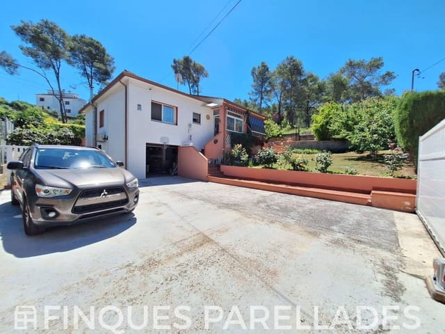 Chalet de 4 habitaciones en Olivella en venta con piscina garaje - 360.000 € (Ref: 9861466)