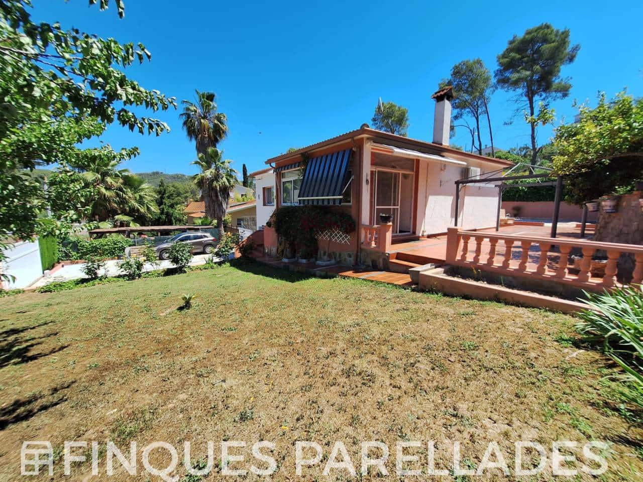 4 bedroom Villa for sale in Olivella with pool garage - € 360,000 (Ref: 9861466)