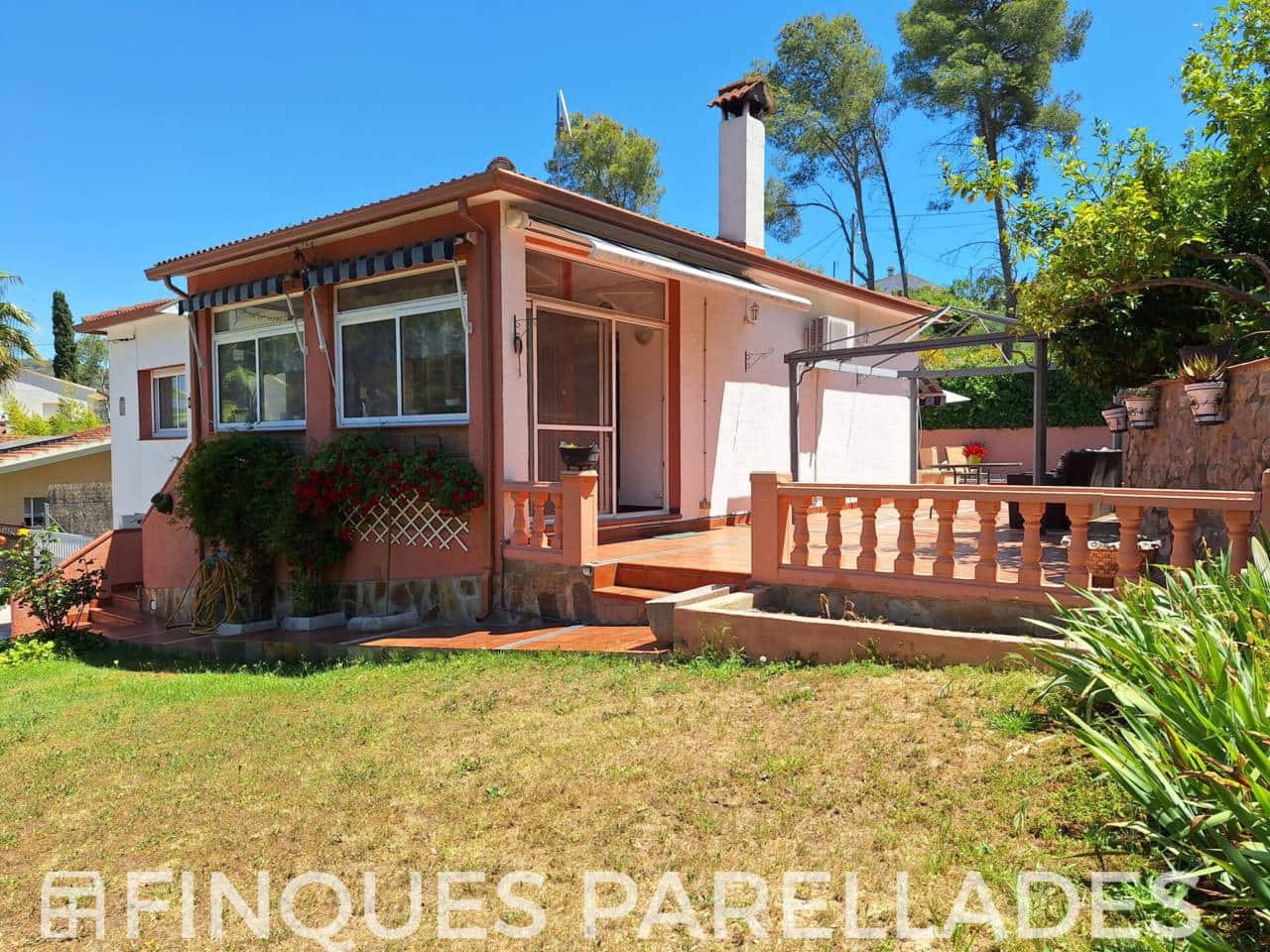 4 bedroom Villa for sale in Olivella with pool garage - € 360,000 (Ref: 9861466)