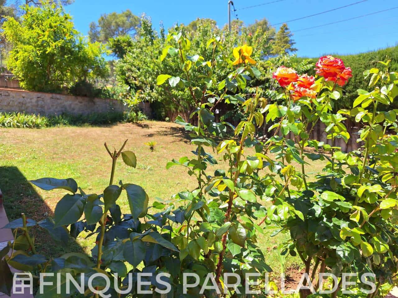 4 bedroom Villa for sale in Olivella with pool garage - € 360,000 (Ref: 9861466)