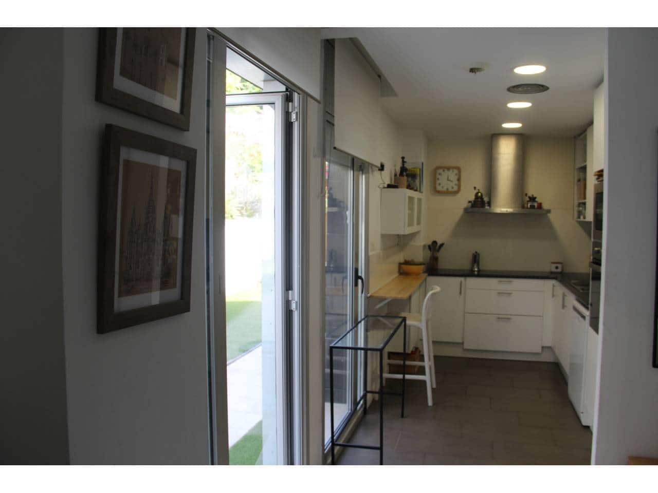 3 soverom Leilighet til salgs i Sitges med svømmebasseng garasje - € 795 000 (Ref: 9866359)