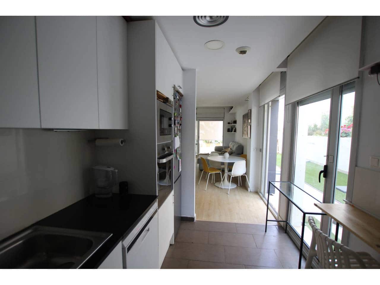 3 soverom Leilighet til salgs i Sitges med svømmebasseng garasje - € 795 000 (Ref: 9866359)