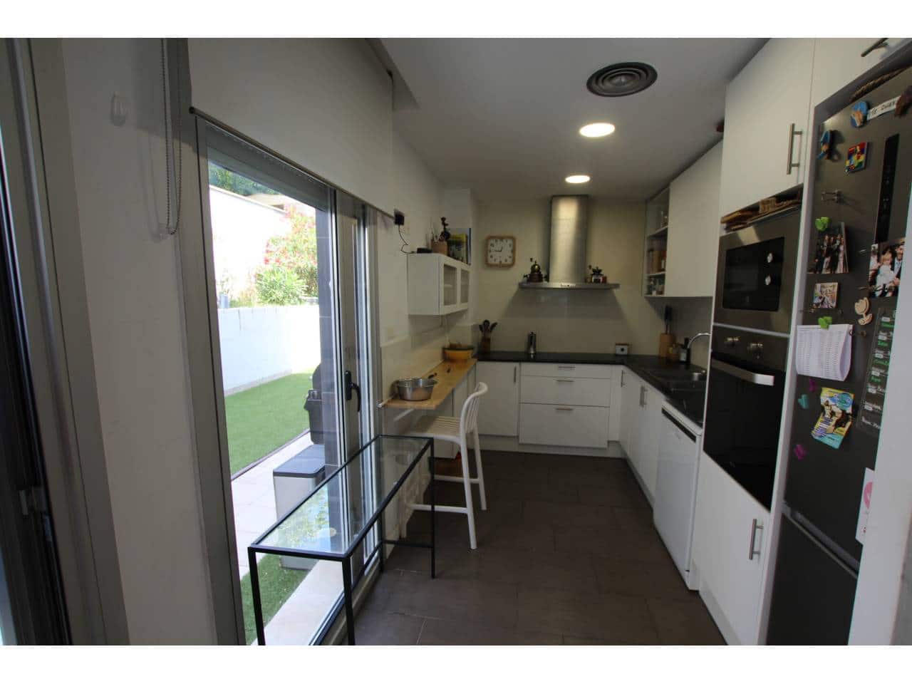 3 soverom Leilighet til salgs i Sitges med svømmebasseng garasje - € 795 000 (Ref: 9866359)
