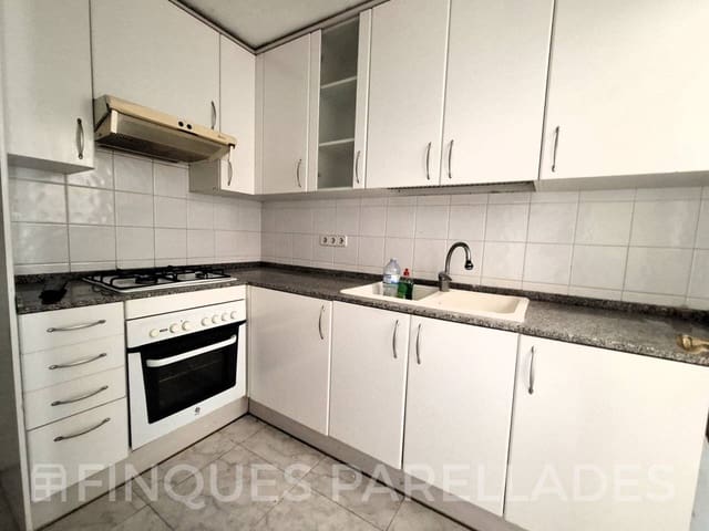 Piso de 3 habitaciones en Sitges en venta - 390.000 € (Ref: 9889662)