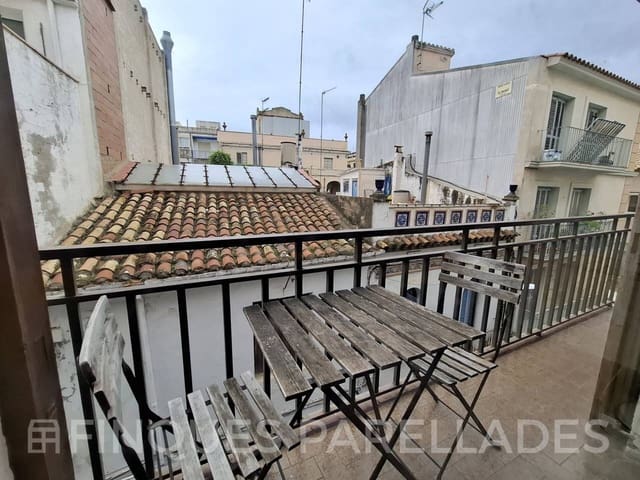 Piso de 3 habitaciones en Sitges en venta - 390.000 € (Ref: 9889662)