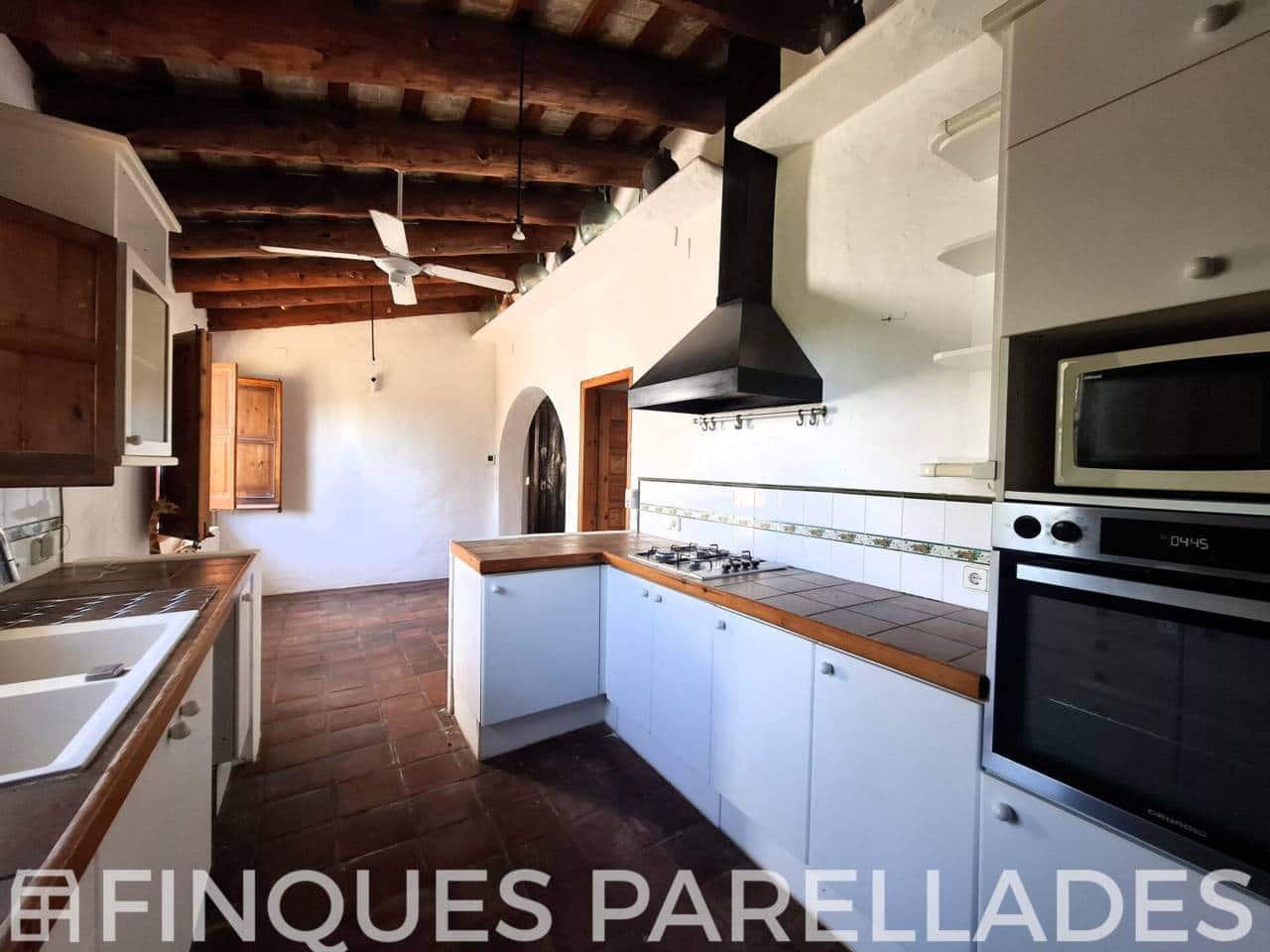 4 bedroom Finca/Country House for sale in Sitges with pool garage - € 1,100,000 (Ref: 9902282)
