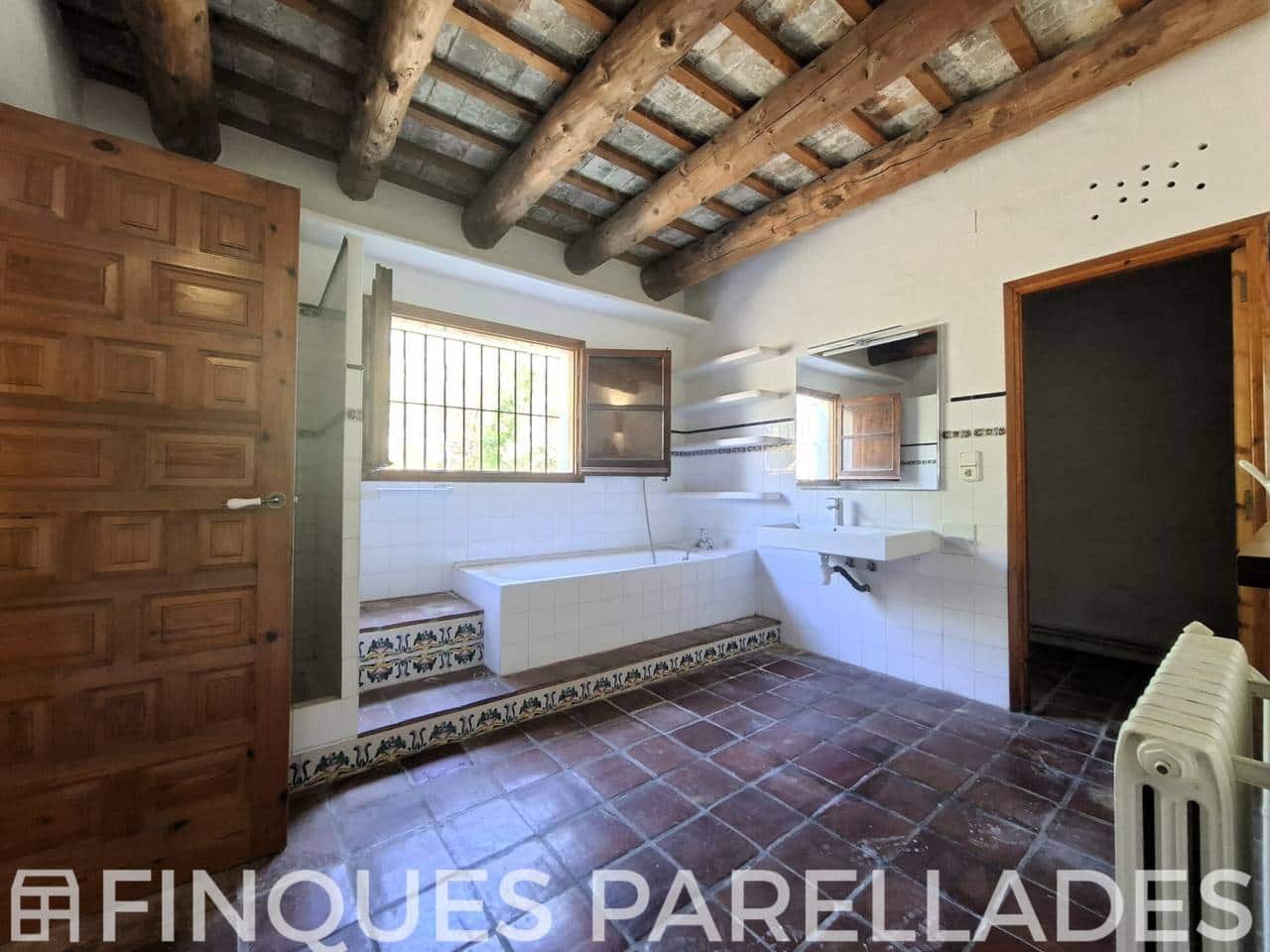 4 bedroom Finca/Country House for sale in Sitges with pool garage - € 1,100,000 (Ref: 9902282)