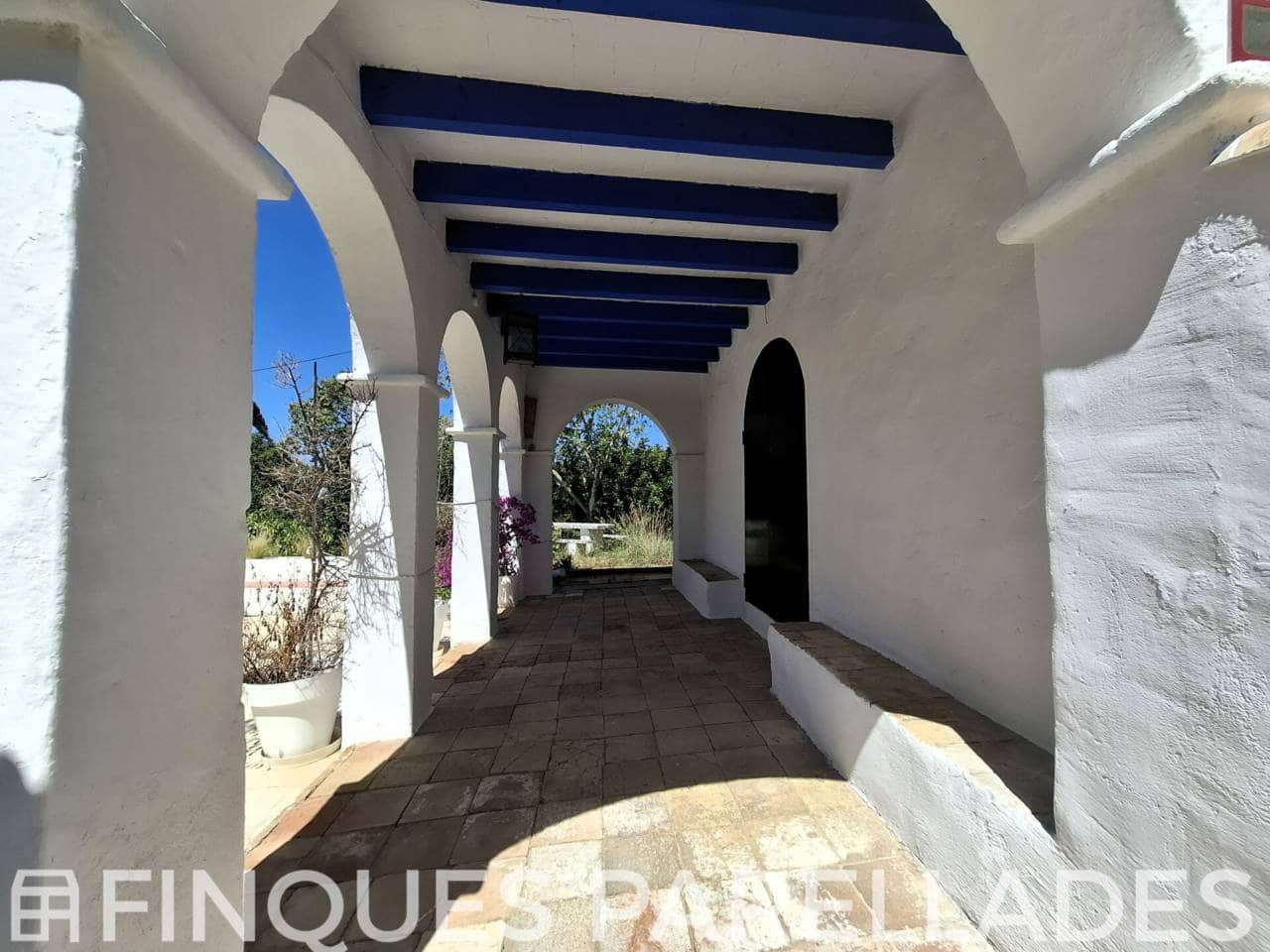 4 bedroom Finca/Country House for sale in Sitges with pool garage - € 1,100,000 (Ref: 9902282)