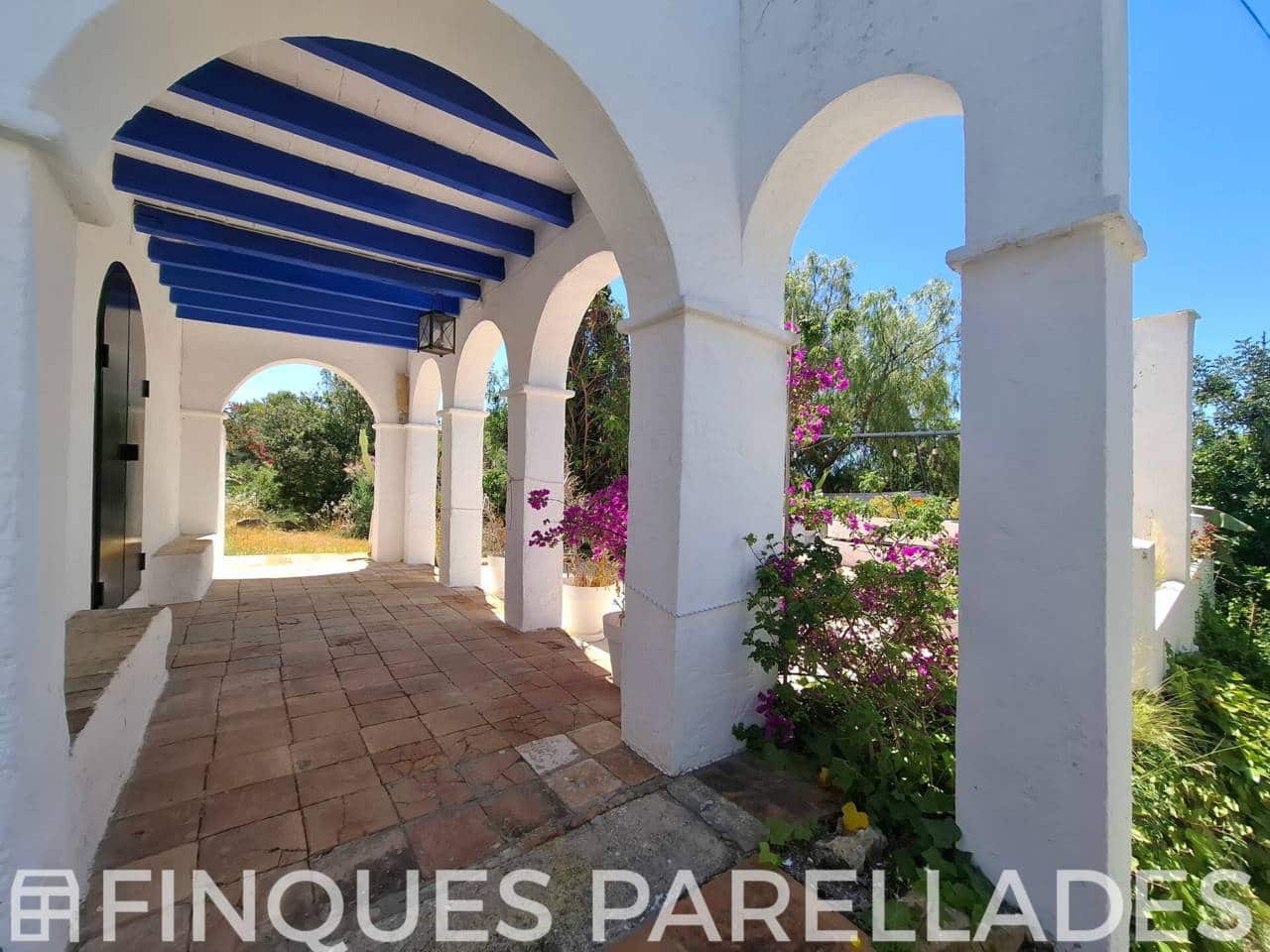 4 bedroom Finca/Country House for sale in Sitges with pool garage - € 1,100,000 (Ref: 9902282)
