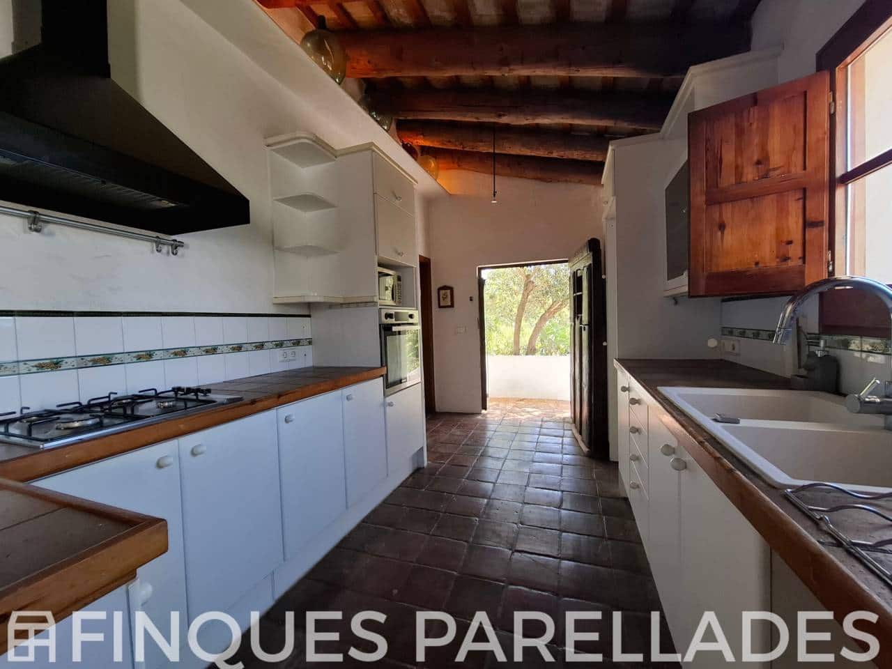 4 bedroom Finca/Country House for sale in Sitges with pool garage - € 1,100,000 (Ref: 9902282)
