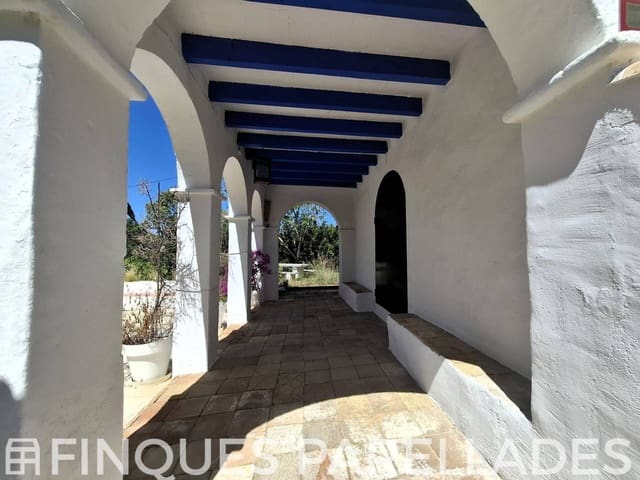 4 bedroom Finca/Country House for sale in Sitges with pool garage - € 1,100,000 (Ref: 9902282)