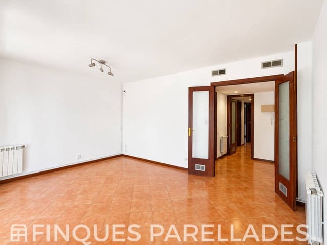 3 slaapkamer Flat te koop in Sitges met garage - € 460.000 (Ref: 9906811)