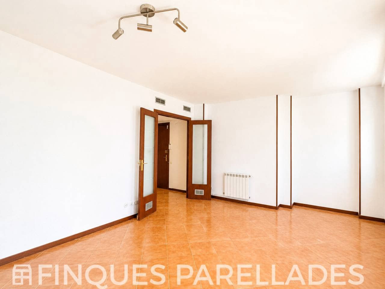 3 slaapkamer Flat te koop in Sitges met garage - € 460.000 (Ref: 9906811)