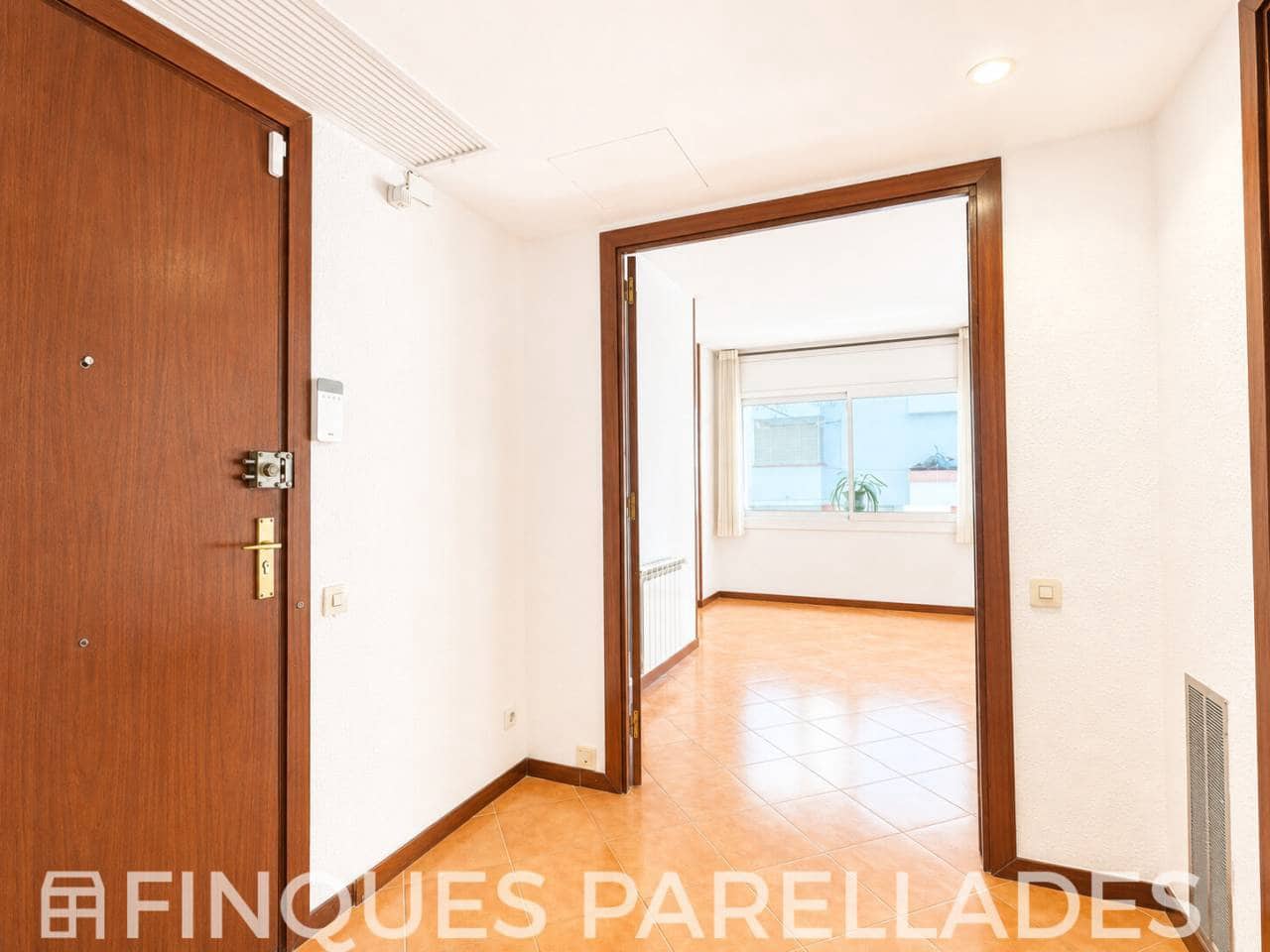 3 slaapkamer Flat te koop in Sitges met garage - € 460.000 (Ref: 9906811)