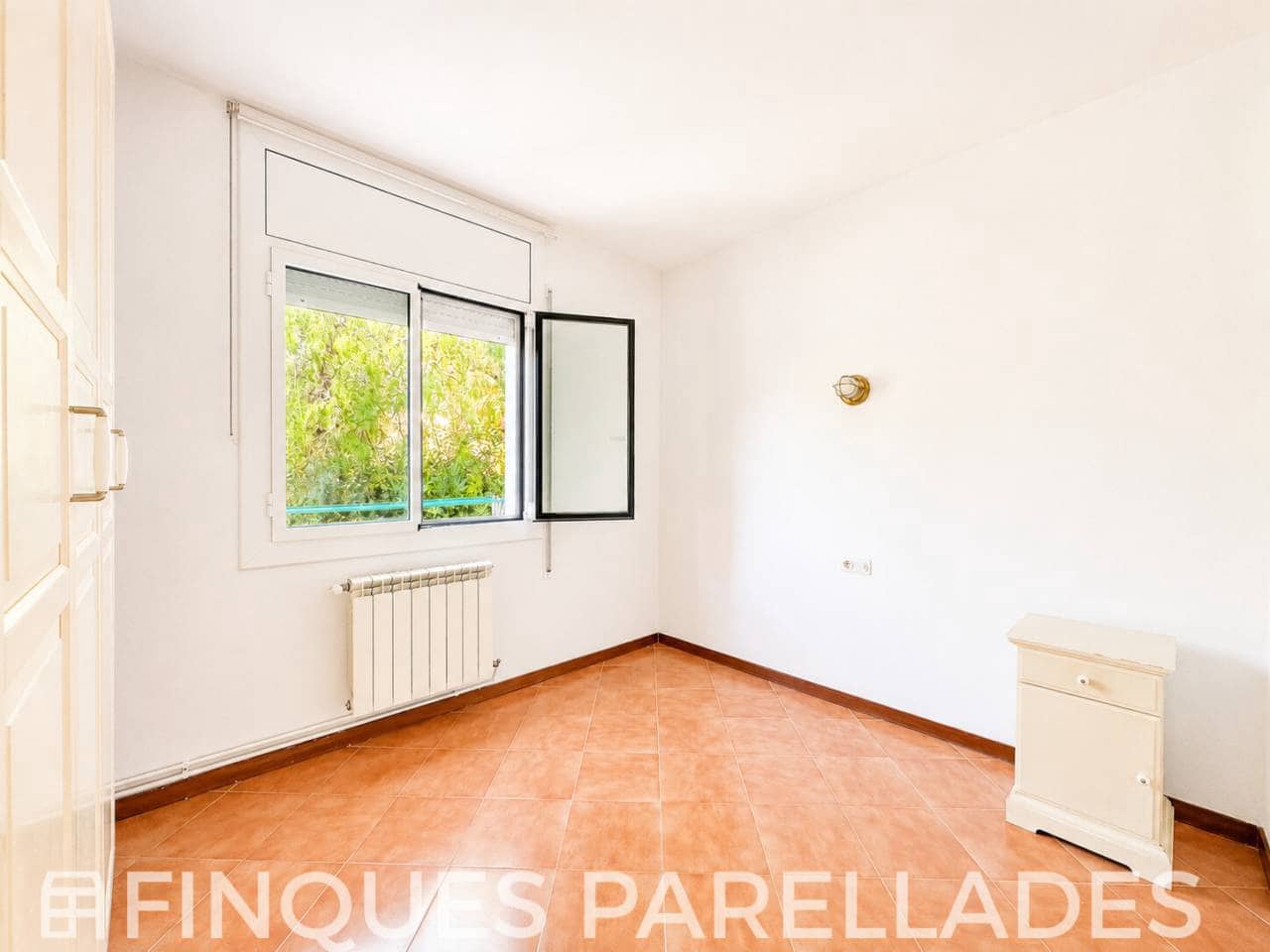 3 slaapkamer Flat te koop in Sitges met garage - € 460.000 (Ref: 9906811)