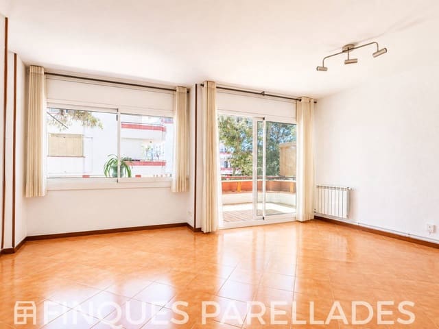 3 slaapkamer Flat te koop in Sitges met garage - € 460.000 (Ref: 9906811)