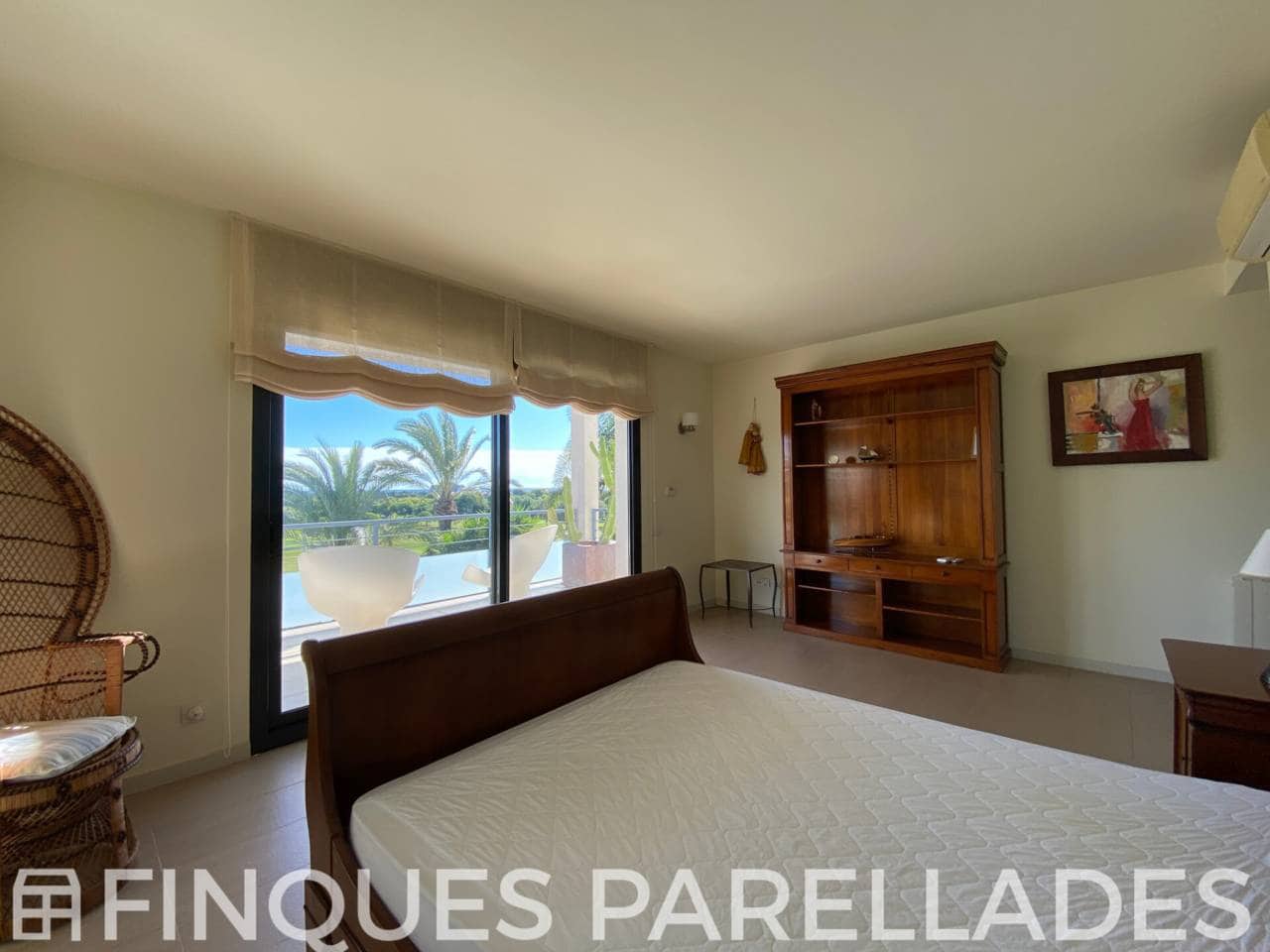 5 bedroom Villa for sale in Sitges with pool garage - € 2,675,000 (Ref: 9926330)