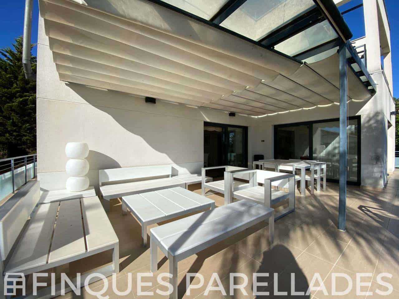 5 bedroom Villa for sale in Sitges with pool garage - € 2,675,000 (Ref: 9926330)