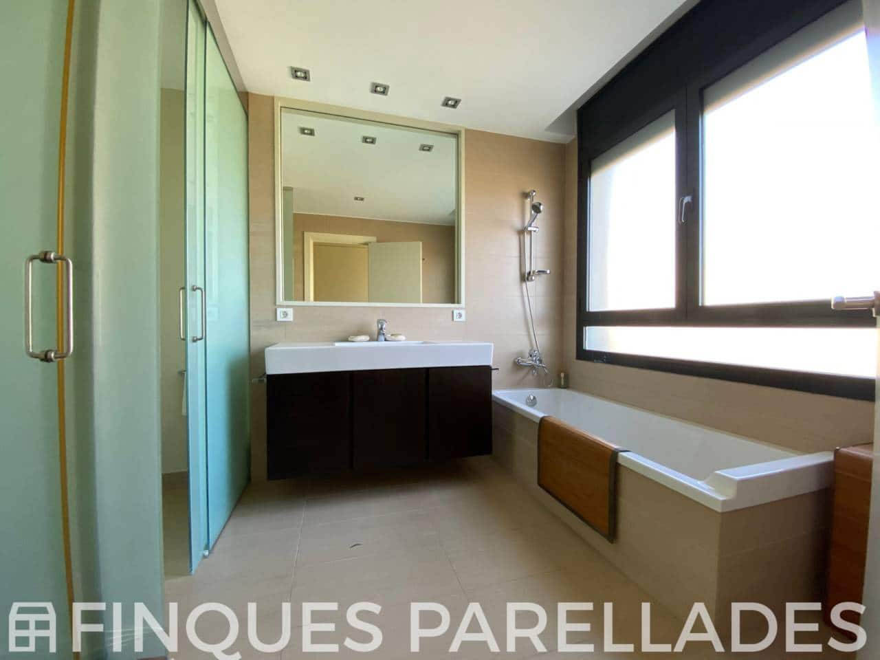 5 bedroom Villa for sale in Sitges with pool garage - € 2,675,000 (Ref: 9926330)