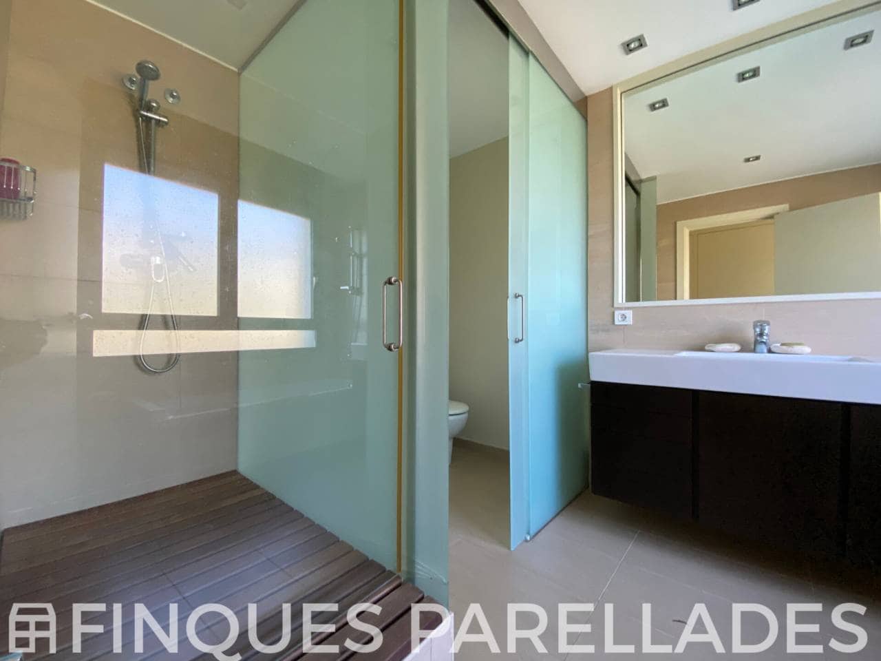5 bedroom Villa for sale in Sitges with pool garage - € 2,675,000 (Ref: 9926330)