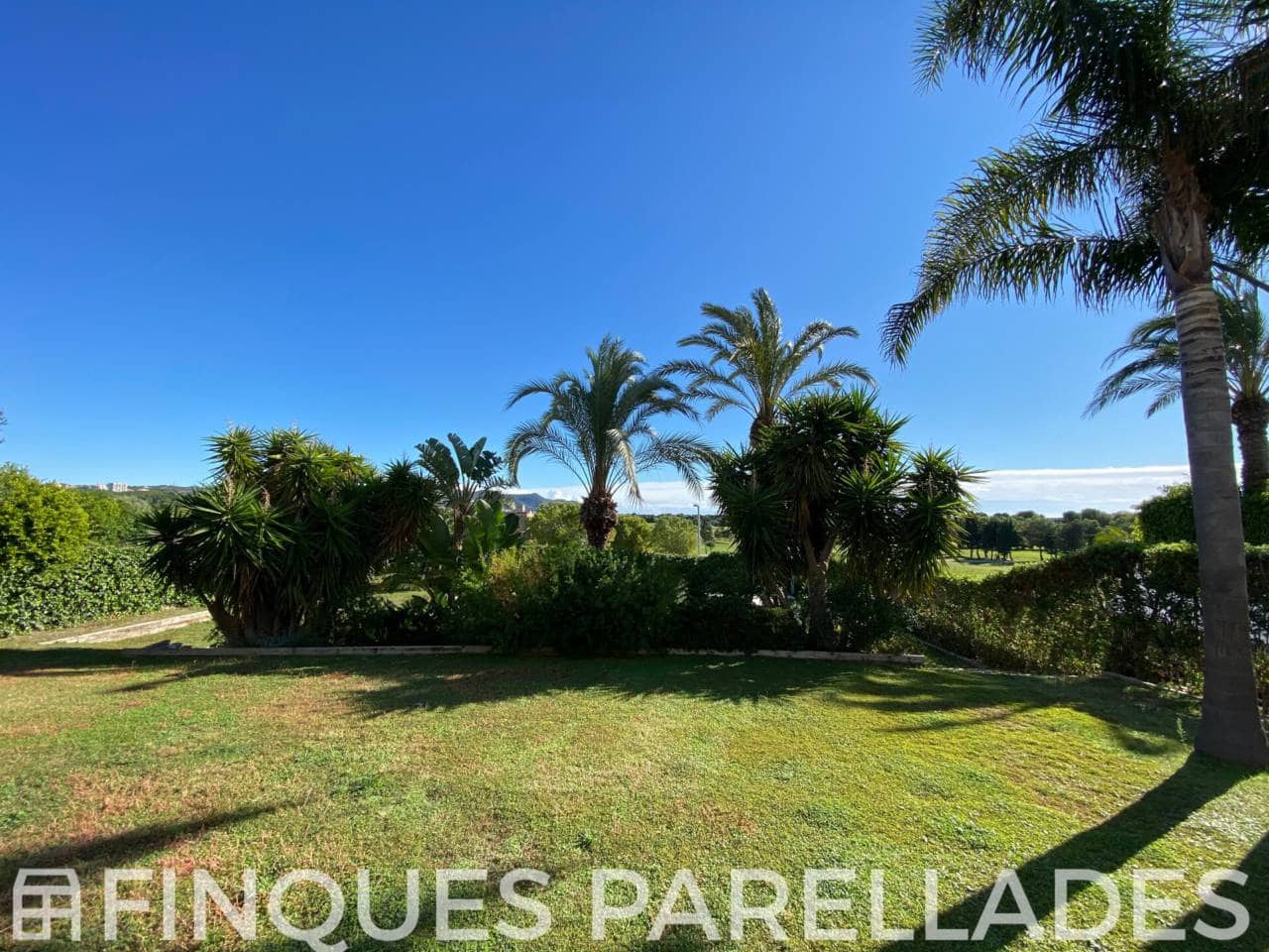 5 bedroom Villa for sale in Sitges with pool garage - € 2,675,000 (Ref: 9926330)