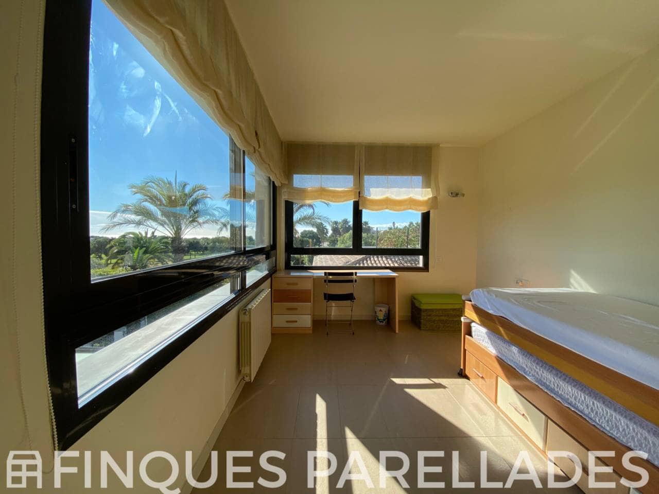 5 bedroom Villa for sale in Sitges with pool garage - € 2,675,000 (Ref: 9926330)