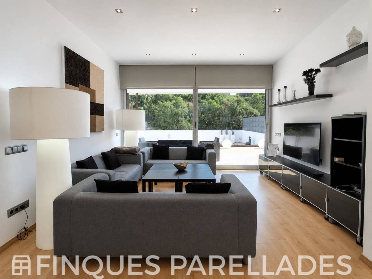 4 chambre Villa/Maison à vendre à Canyelles avec piscine garage - 599 000 € (Ref: 9950908)