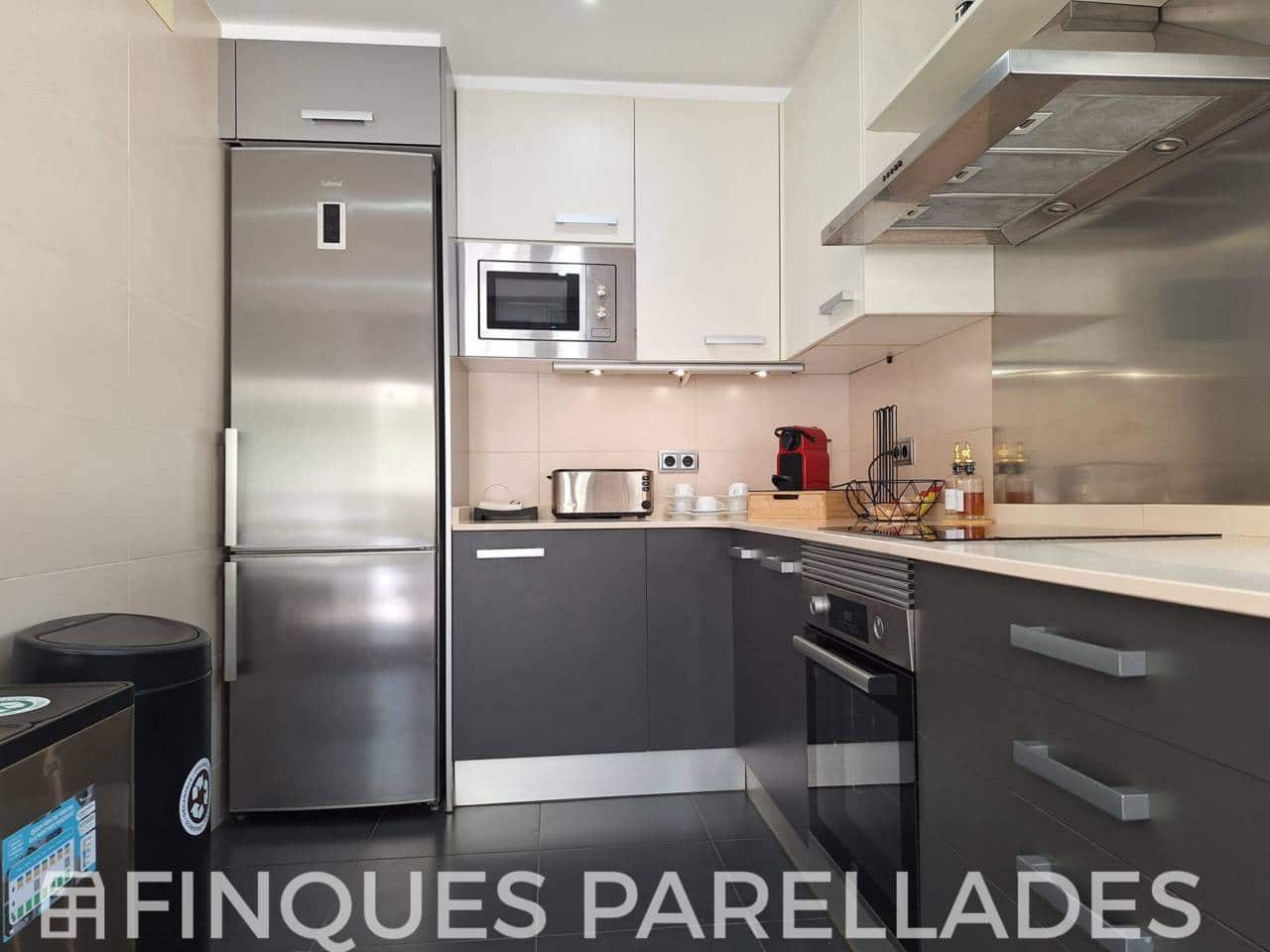 4 chambre Villa/Maison à vendre à Canyelles avec piscine garage - 599 000 € (Ref: 9950908)