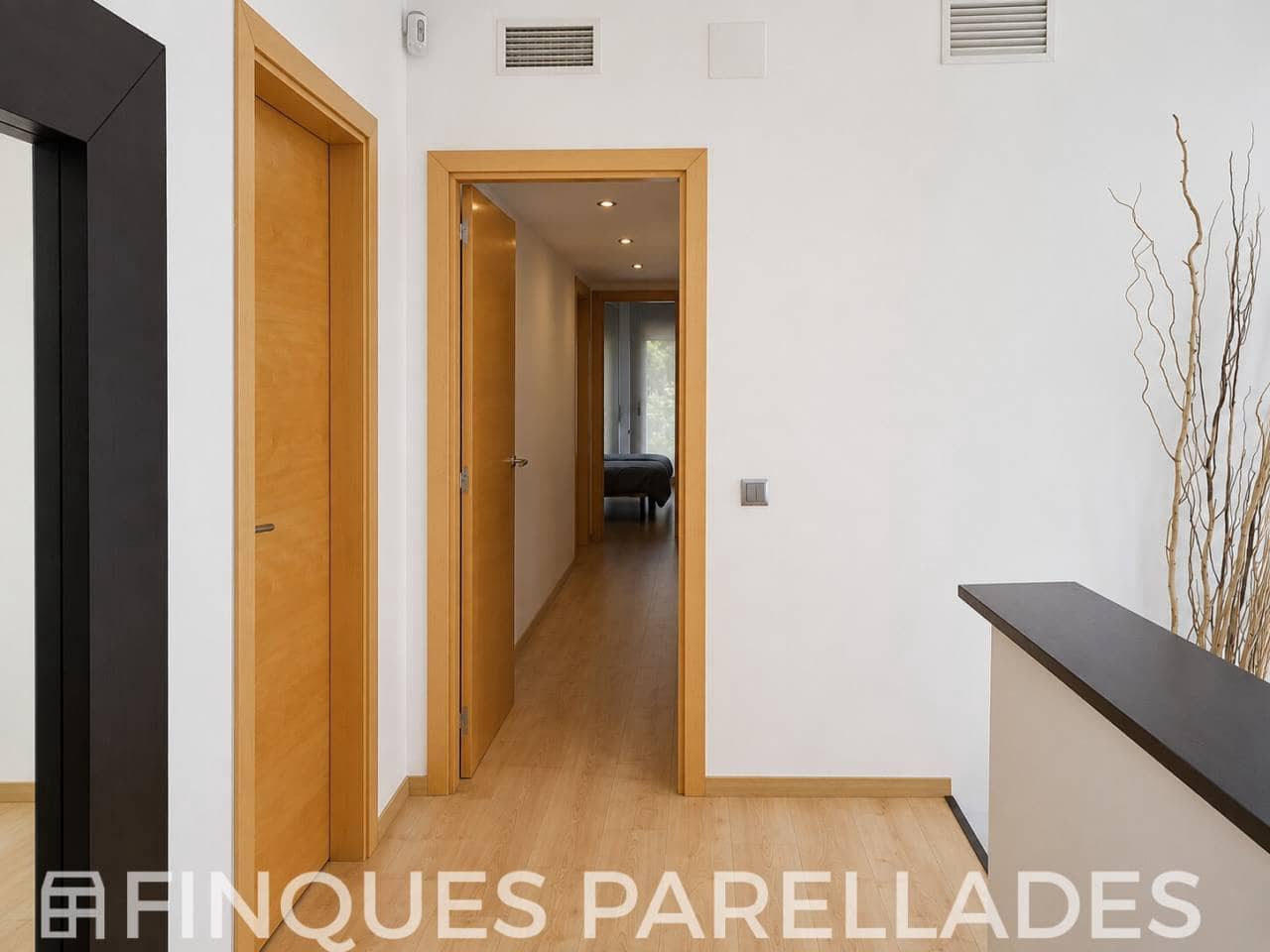 4 chambre Villa/Maison à vendre à Canyelles avec piscine garage - 599 000 € (Ref: 9950908)