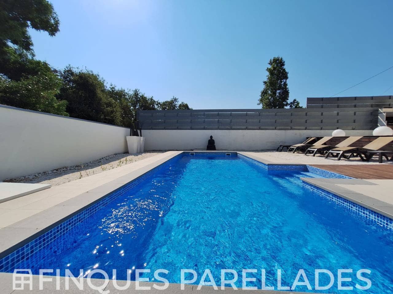 4 chambre Villa/Maison à vendre à Canyelles avec piscine garage - 599 000 € (Ref: 9950908)