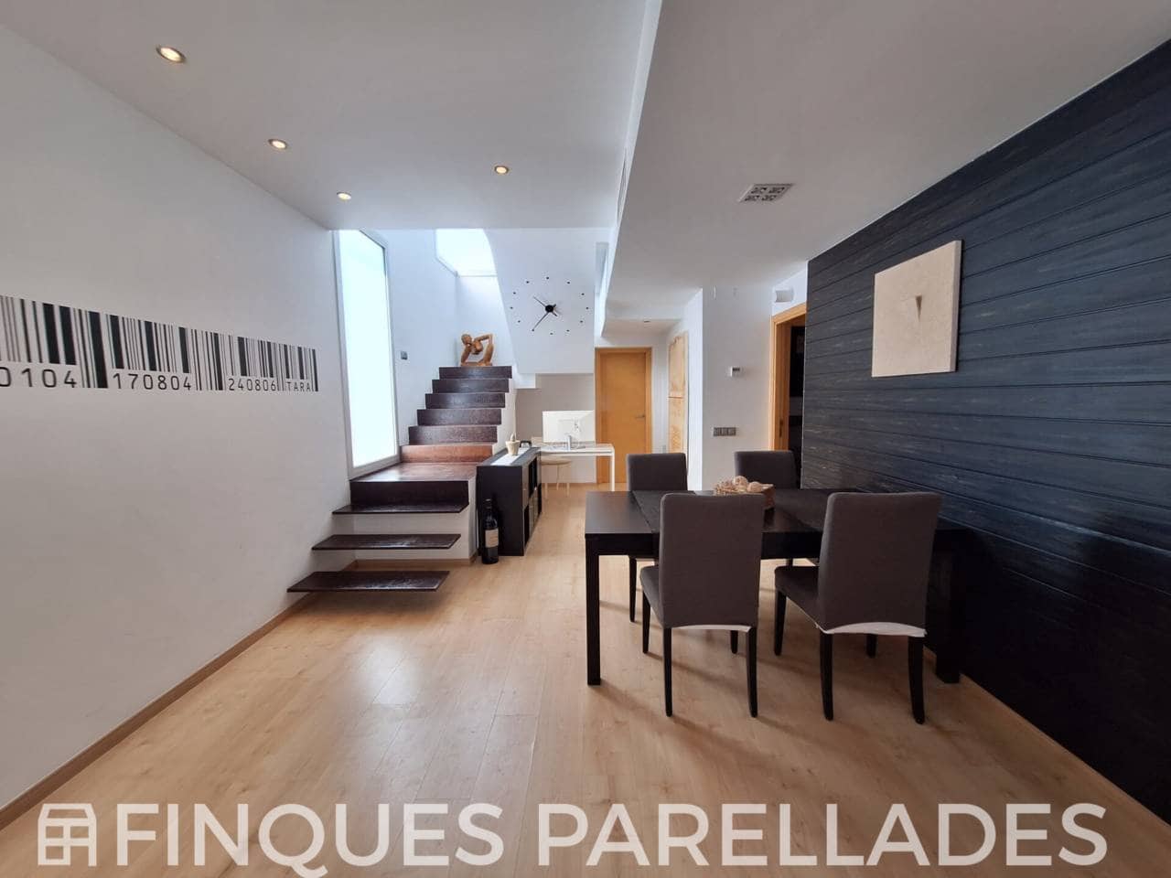 4 chambre Villa/Maison à vendre à Canyelles avec piscine garage - 599 000 € (Ref: 9950908)