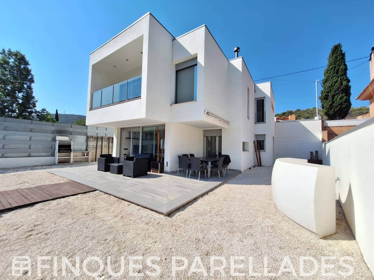 4 chambre Villa/Maison à vendre à Canyelles avec piscine garage - 599 000 € (Ref: 9950908)
