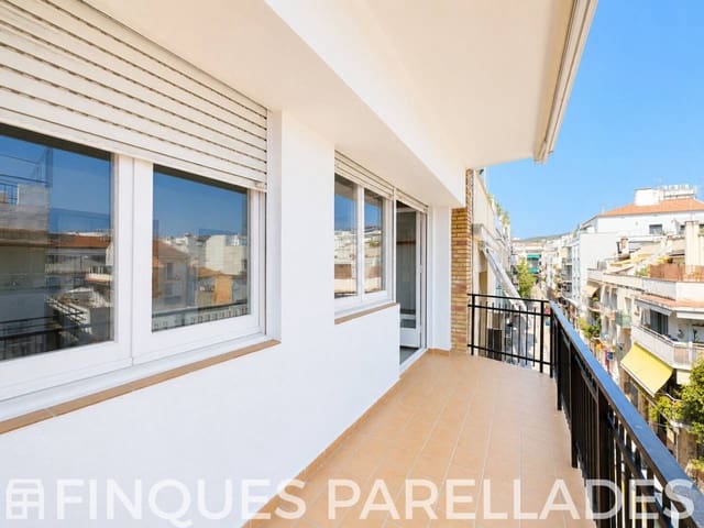 Piso de 2 habitaciones en Sitges en venta - 380.000 € (Ref: 9990077)
